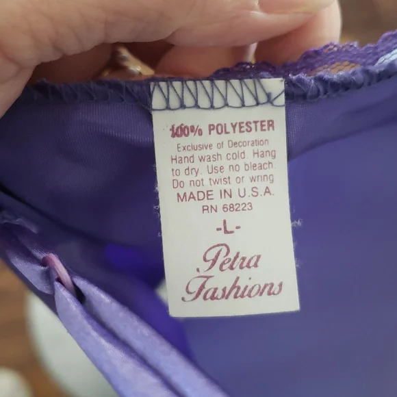 HOST PICK. NWOT Vintage Petra Fashions Nighty - Picture 4 of 4
